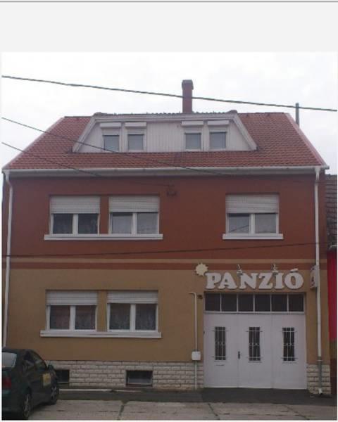 Hotel Napsugar Panzio Vác Exterior foto